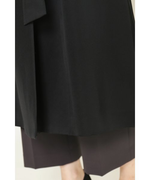 FIGARO Paris（フィガロパリ）の「TAダブルサテンステンカラーコート◆（ステンカラーコート・レディース・ブラック/キャメル・36/38）」の22枚目の写真