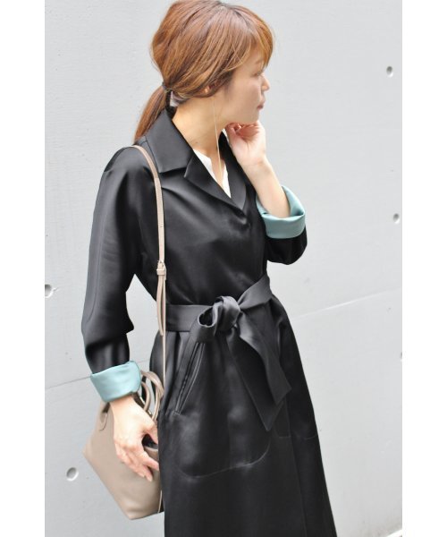 FIGARO Paris（フィガロパリ）の「TAダブルサテンステンカラーコート◆（ステンカラーコート・レディース・ブラック/キャメル・36/38）」の13枚目の写真