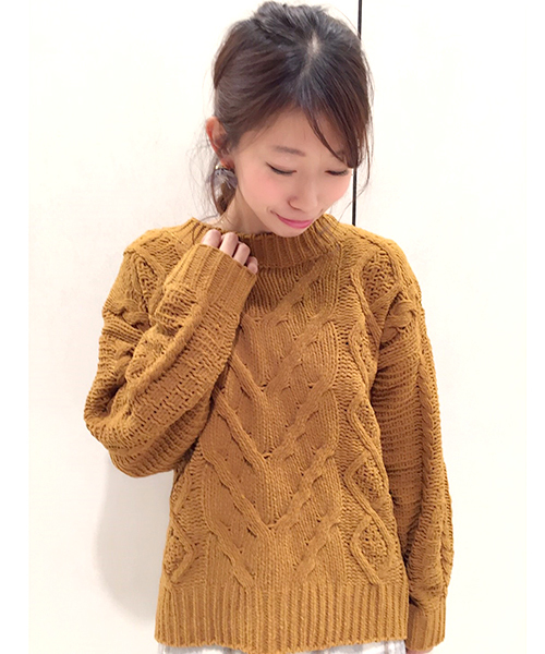 laboratory work（ラボラトリーワーク）の「モールヤーンケーブルニットプルオーバー（ニット/セーター・レディース・ライトグレー/オフホワイト/ブラック/グリーン/キャメル・MEDIUM）」の5枚目の写真