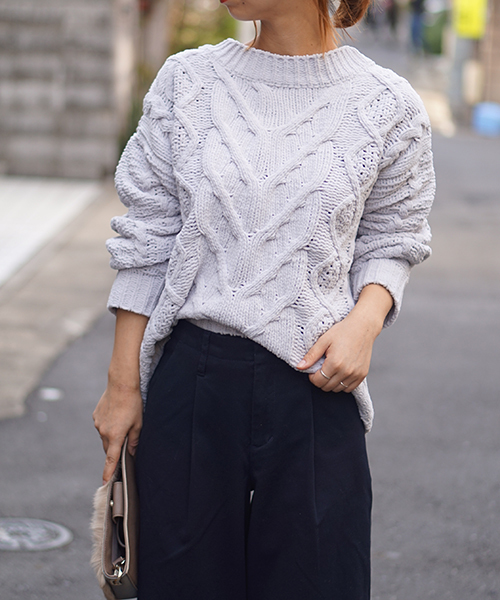 laboratory work（ラボラトリーワーク）の「モールヤーンケーブルニットプルオーバー（ニット/セーター・レディース・ライトグレー/オフホワイト/ブラック/グリーン/キャメル・MEDIUM）」の21枚目の写真