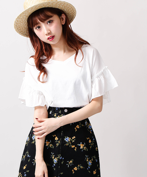 WEGO（ウィゴー）の「WEGO/2WAYドルマンフリルカットソー（Tシャツ/カットソー・レディース・ホワイト/ブラック/ネイビー/ライトパープル/ダークオレンジ/カーキ・MEDIUM/LARGE）」の2枚目の写真