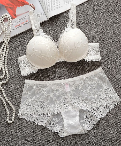 classicalelf（クラシカルエルフ）の「総レース使いのブラ＆ショーツワイヤー入り下着（ブラ&ショーツ・レディース・ベージュ/レッド/ホワイト/ブラック/ワインレッド/ブルー・A70/A75/B70/C75/B85/C70/B75/C85/C80/B80/A80/D80/D75/D70/D85）」の18枚目の写真