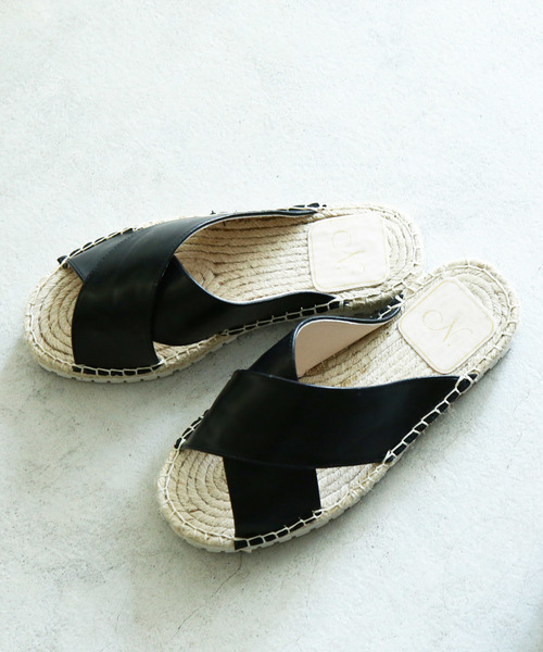 N.(N. Natural Beauty Basic)(エヌエヌナチュラルビューティーベーシック)の「◆クロスジュートフラットサンダル(サンダル・レディース・ブラック/ホワイト/シルバー・SMALL/MEDIUM/LARGE)」の2枚目の写真
