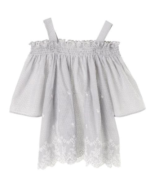 earth music&ecology（アースミュージックアンドエコロジー）の「・エンブロイダリーオフショルストライププルオーバー（Tシャツ/カットソー・レディース・サックスブルー/ネイビー/ライトグレー・FREE）」の6枚目の写真