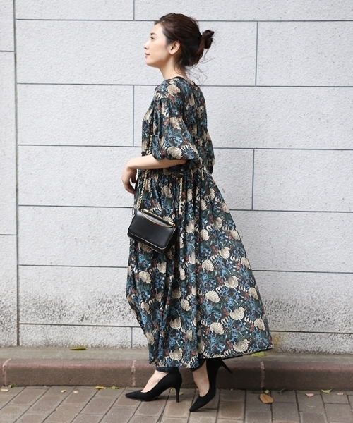 laboratory work（ラボラトリーワーク）の「３ＷＡＹジャガードプリントワンピース（ワンピース・レディース・ネイビー/ボルドー・MEDIUM）」の2枚目の写真