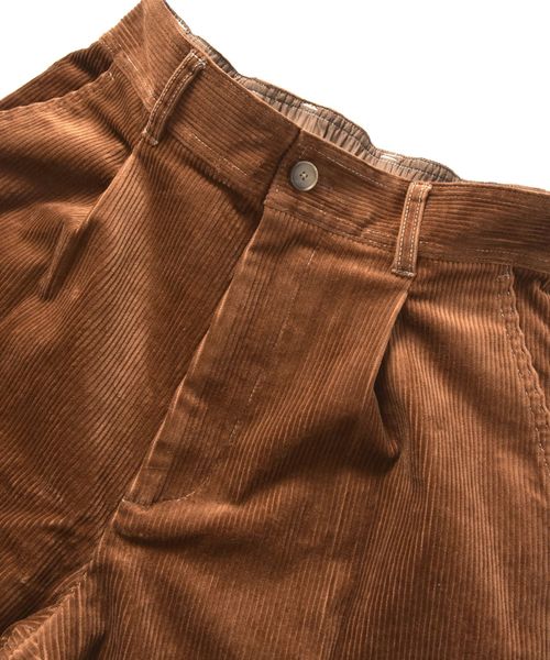 SHIPS（シップス）の「SU: 8W コーデュロイ ワイドパンツ（その他パンツ・メンズ・チャコールグレー/ブラック/キャメル・SMALL/MEDIUM/LARGE）」の7枚目の写真