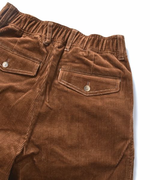 SHIPS（シップス）の「SU: 8W コーデュロイ ワイドパンツ（その他パンツ・メンズ・チャコールグレー/ブラック/キャメル・SMALL/MEDIUM/LARGE）」の14枚目の写真