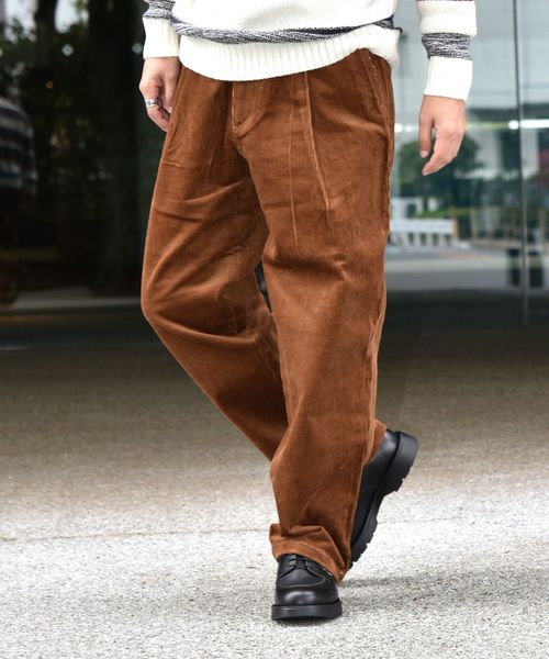 SHIPS（シップス）の「SU: 8W コーデュロイ ワイドパンツ（その他パンツ・メンズ・チャコールグレー/ブラック/キャメル・SMALL/MEDIUM/LARGE）」の17枚目の写真