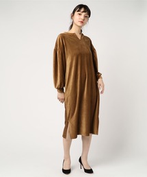 【WEB限定】ベロアコールキーネックワンピース