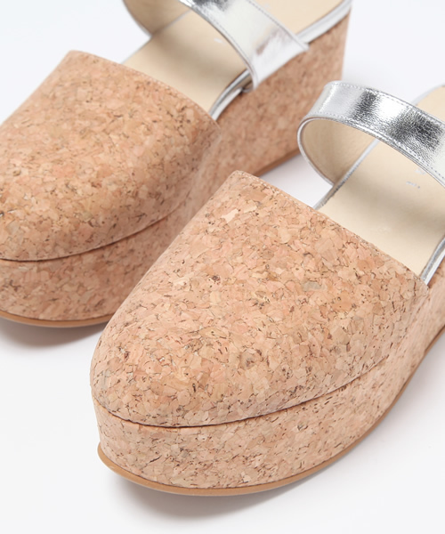 ARCHI（アーキ）の「AVE WEDGE SANDAL（サンダル・レディース・ホワイト/ブラック/シルバー・38/36/37）」の10枚目の写真