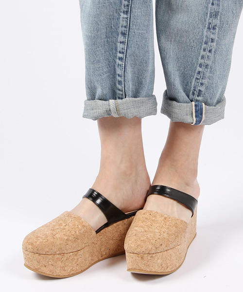 ARCHI（アーキ）の「AVE WEDGE SANDAL（サンダル・レディース・ホワイト/ブラック/シルバー・38/36/37）」の15枚目の写真