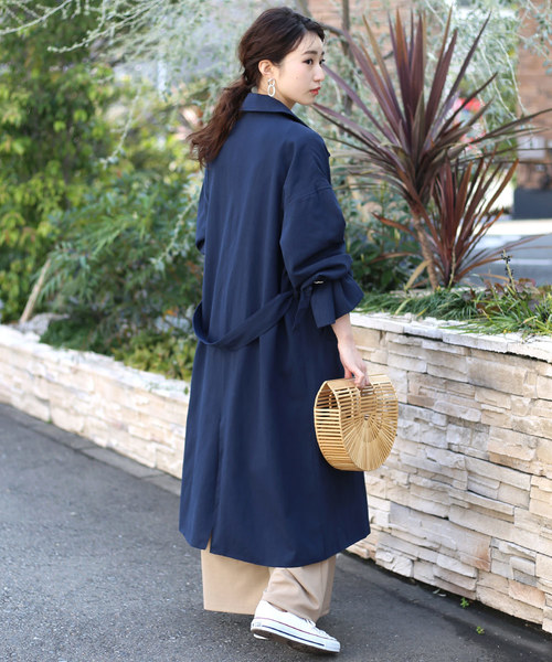 Bab Bou Jeloud(バブブージュルード)の「【WEB限定】◆今すぐ着れる◆キャンディスリーブビッグシルエットトレンチコート(トレンチコート・レディース・ベージュ/ネイビー・38)」の9枚目の写真