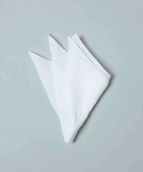 BEAMS F（ビームスエフ）の「MUNGAI / リネン チーフ（ハンカチ/ハンドタオル・メンズ・ホワイト/サックスブルー・ONE SIZE）」の4枚目の写真