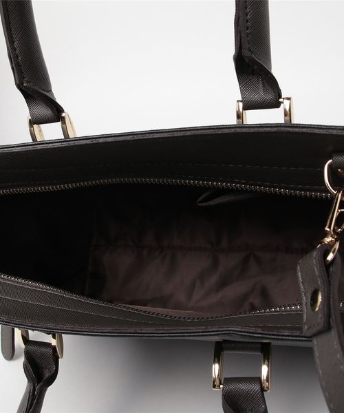 florist(フローリスト)の「2wayタッセルバッグチャーム付きバイカラーオフィスバッグ ハンドバッグ(ビジネスバッグ・レディース・ホワイト/グレー/ブラウン/ブラック/ベージュ系その他2/グレー系その他/ブラック系その他/ベージュ/キャメル/ネイビー/グレー系その他2/ブラウン系その他/ダークブラウン/ダークグリーン/ダークグレー/ブルー系その他・FREE)」の18枚目の写真