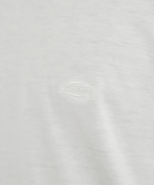 Dickies（ディッキーズ）の「Dickies別注 ロゴ刺繍 L/S オーバーサイズカットソー（Tシャツ/カットソー・メンズ・ブラウン/ネイビー/ボルドー/ホワイト/ブラック/ダークグリーン/ベージュ・S/M/L）」の8枚目の写真