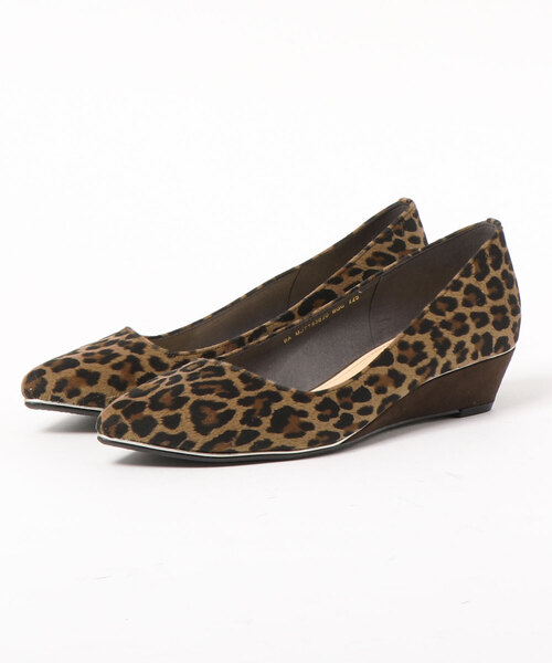 Mode et Jacomo(モードエジャコモ)の「ポインテッドウェッジソールパンプス(レインシューズ・レディース・ブラック/カーキ/ベージュ系その他/ライトブラック/ベージュ系その他2/ネイビー/ブラック系その他6/アニマル/シルバー・22.5cm/23cm/23.5cm/24cm/24.5cm/25cm)」の5枚目の写真