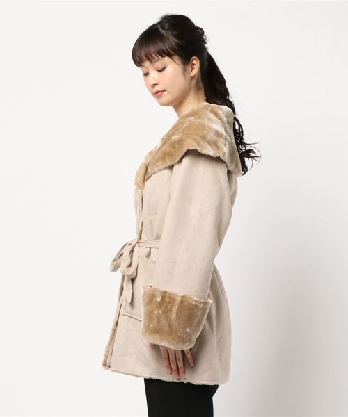 archives(アルシーヴ)の「ショールカラームートン(ムートンコート・レディース・ブラウン/アイボリー/ベージュ・MEDIUM)」の8枚目の写真