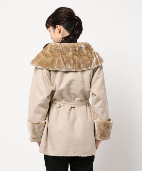 archives(アルシーヴ)の「ショールカラームートン(ムートンコート・レディース・ブラウン/アイボリー/ベージュ・MEDIUM)」の7枚目の写真