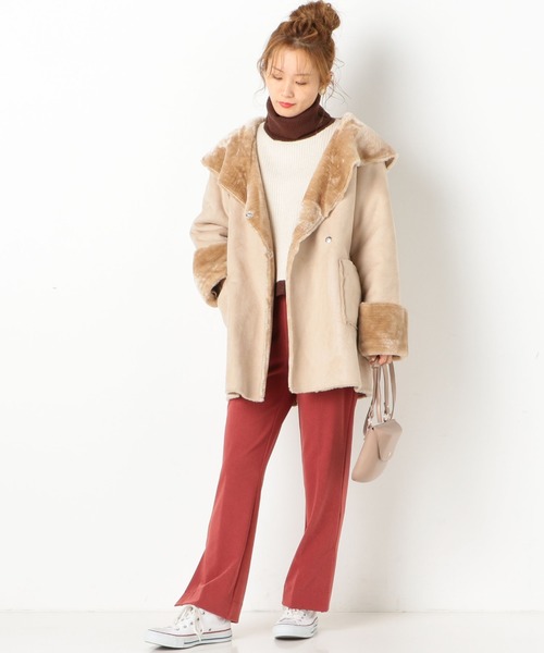 archives(アルシーヴ)の「ショールカラームートン(ムートンコート・レディース・ブラウン/アイボリー/ベージュ・MEDIUM)」の11枚目の写真
