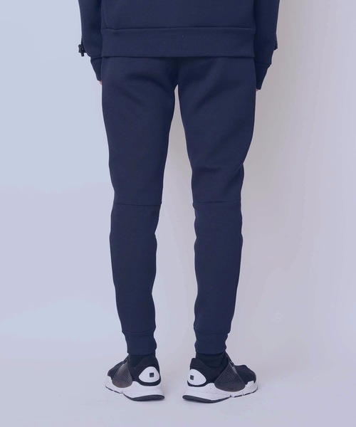 Champion（チャンピオン）の「【CHAMPION/チャンピオン】ＷＲＡＰＡＩＲ切替パンツ　Ｃ３－ＳＳ２１２　通気性・ストレッチ性・保温性に優れた三層構造素材（スウェットパンツ・メンズ・ブラック/ネイビー/グレー・MEDIUM/LARGE/X-LARGE）」の20枚目の写真