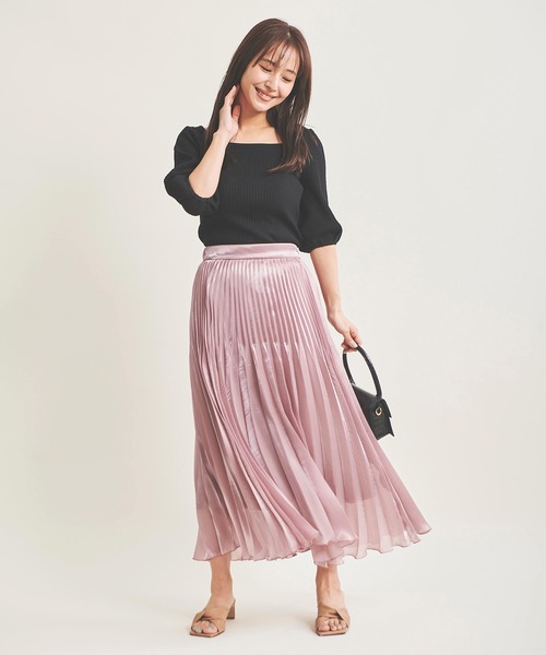 The Virgnia(ザ ヴァージニア)の「スクエアネックボリュームスリーブリブニット(ニット/セーター・レディース・ブラック/オフホワイト/ピンク/ネイビー×ホワイト・FREE)」の6枚目の写真