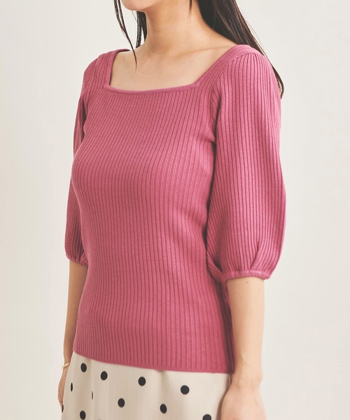 The Virgnia(ザ ヴァージニア)の「スクエアネックボリュームスリーブリブニット(ニット/セーター・レディース・ブラック/オフホワイト/ピンク/ネイビー×ホワイト・FREE)」の7枚目の写真