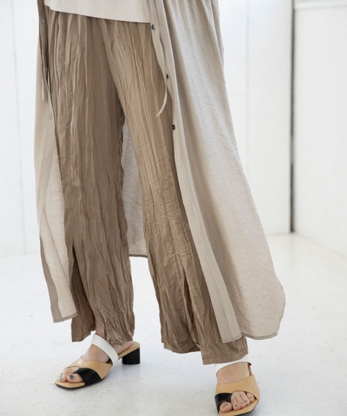 OSMOSIS（オズモーシス）の「ランダムワッシャースリットパンツ（その他パンツ・レディース・ベージュ/ピンク/グリーン/ブラック/アイボリー・ONE SIZE）」の3枚目の写真