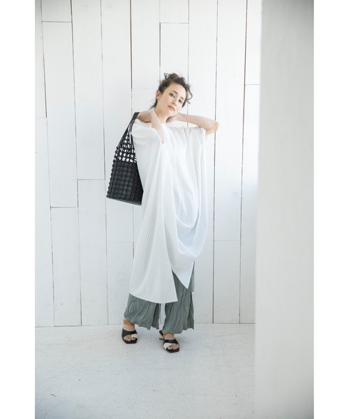 OSMOSIS（オズモーシス）の「ランダムワッシャースリットパンツ（その他パンツ・レディース・ベージュ/ピンク/グリーン/ブラック/アイボリー・ONE SIZE）」の6枚目の写真