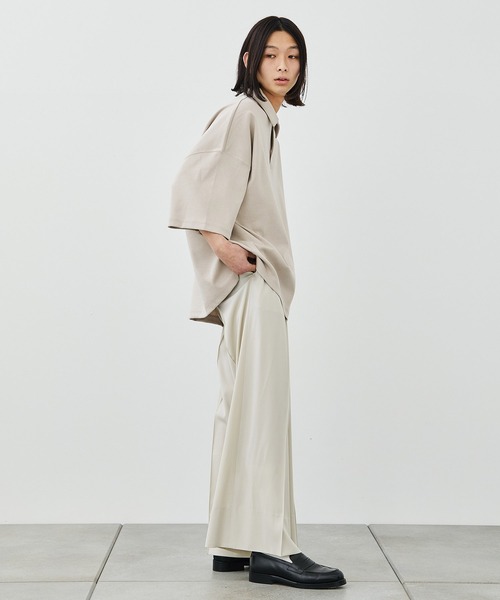 PUBLIC TOKYO(パブリックトウキョウ)の「ピンタックワイドフレアスラックス(スラックス・メンズ・ライトグレー/ライトブラウン/ブラック・1/2/3)」の9枚目の写真