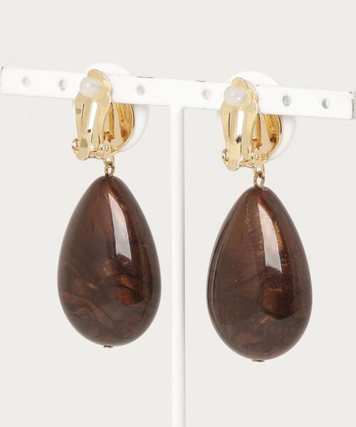 NANO universe（ナノユニバース）の「Francine Bramli Paris/しずく型イヤリング2（イヤリング・レディース・レッド系その他2/アイボリー/アンティークゴールド・FREE）」の4枚目の写真