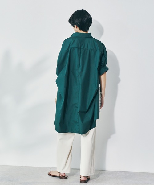 ECRIRE（エクリール）の「袖タックドルマンチュニック（チュニック・レディース・オフホワイト/ブルー/グリーン・フリー）」の13枚目の写真
