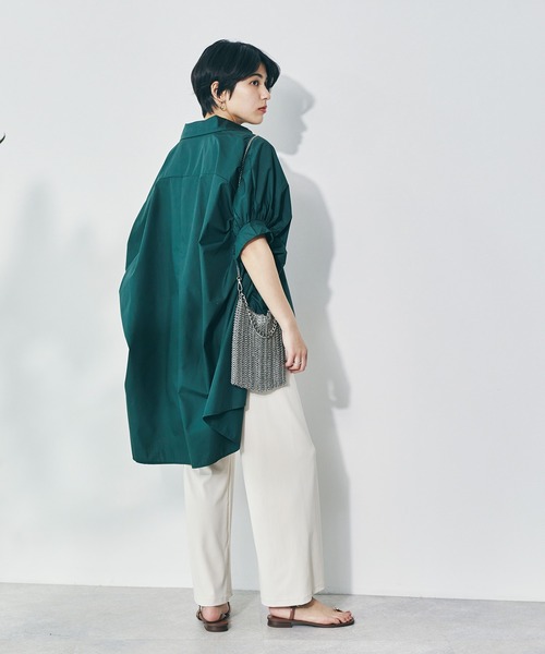 ECRIRE（エクリール）の「袖タックドルマンチュニック（チュニック・レディース・オフホワイト/ブルー/グリーン・フリー）」の14枚目の写真