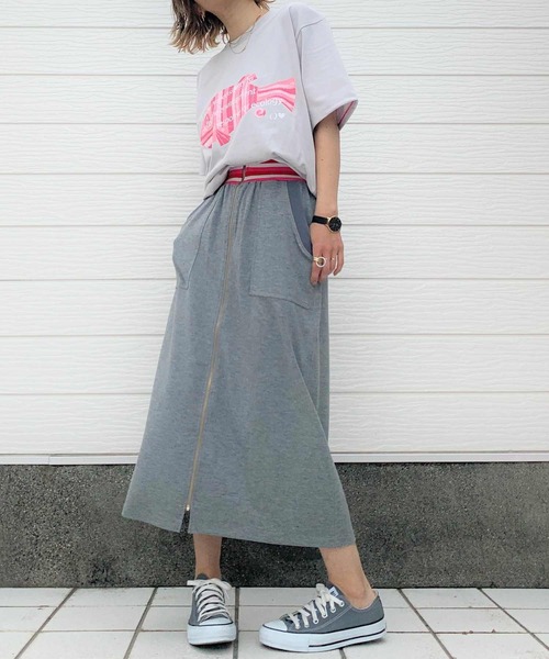 Q（キュー）の「fish Tシャツ（Tシャツ/カットソー・レディース・ホワイト/ライトグレー・MEDIUM）」の4枚目の写真