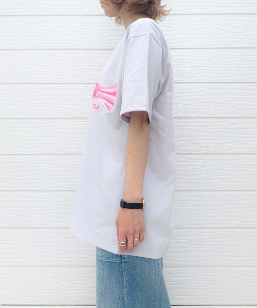 Q（キュー）の「fish Tシャツ（Tシャツ/カットソー・レディース・ホワイト/ライトグレー・MEDIUM）」の10枚目の写真