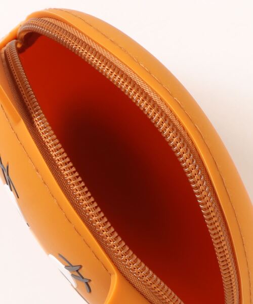 Tom＆Jerry（トムアンドジェリー）の「【公式】TOMandJERRY　フェイスダイカットシリコンポーチ（ポーチ・レディース・ブラウン/グレー/ライトグレー・FREE）」の10枚目の写真