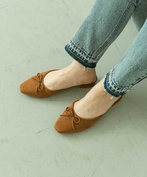 URBAN RESEARCH Sonny Label(アーバンリサーチサニーレーベル)の「スエードバレエミュールサンダル(サンダル・レディース・キャメル/ブラック/グレー系その他・23.5/24/23)」の3枚目の写真