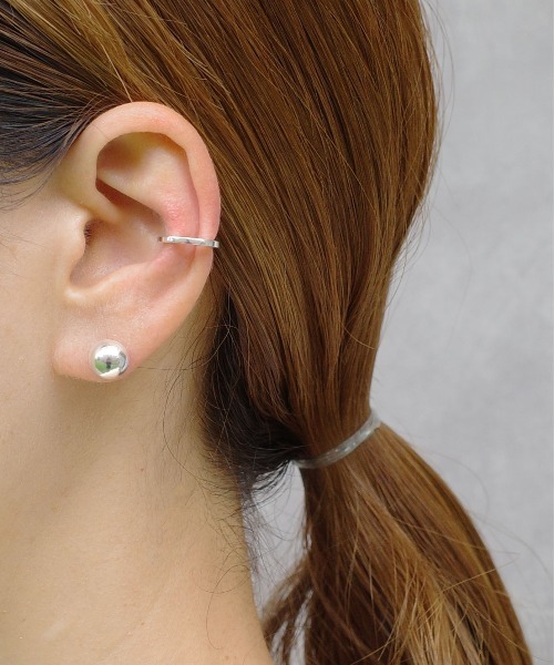SIGNAL（シグナル）の「【SIGNAL/シグナル】silver925 ハーフボールピアス / シルバー925（ピアス（両耳用）・レディース・シルバー・FREE）」の4枚目の写真