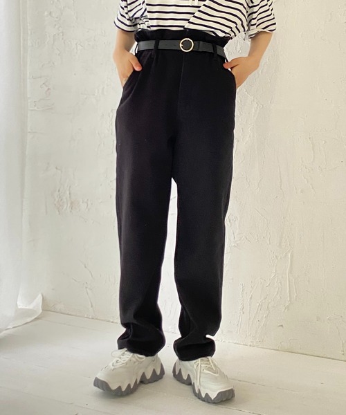 SPINNS（スピンズ）の「ハイウエスト ストレートパンツ（その他パンツ・レディース・ベージュ/ブラック/オフホワイト/インディゴブルー/ブラック系その他/ブルー系その他/アイボリー/グレイッシュベージュ・M/S）」の4枚目の写真