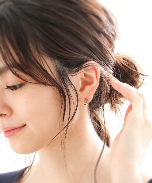 COCOSHNIK（ココシュニック）の「K10アンジュレート フープピアス小（ピアス（両耳用）・レディース・ホワイト系その他7・00）」の9枚目の写真