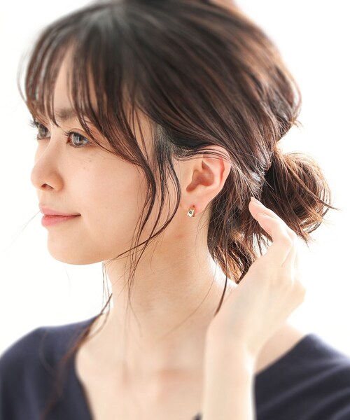 COCOSHNIK（ココシュニック）の「K10アンジュレート フープピアス小（ピアス（両耳用）・レディース・ホワイト系その他7・00）」の12枚目の写真