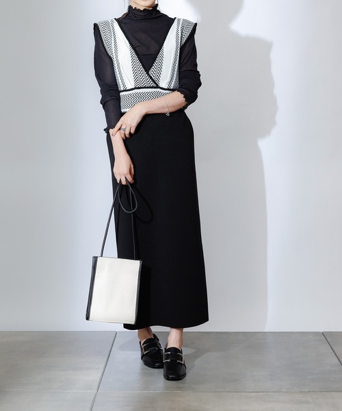 COLONY 2139(コロニートゥーワンスリーナイン)の「バイカラーヘリンボーンニットビスチェ(セットアップ可)(ベスト・レディース・ベージュ/ブラック/グリーン・FREE)」の14枚目の写真