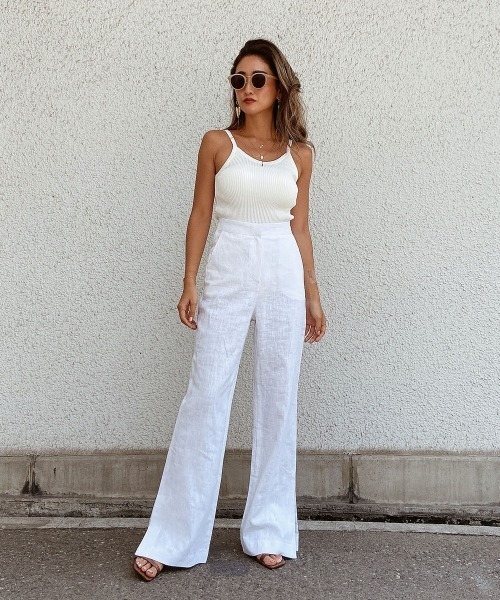 esutoreja(エストレジャ)の「シンプルリブキャミソール(キャミソール・レディース・ホワイト/ブラック/ベージュ・FREE)」の13枚目の写真