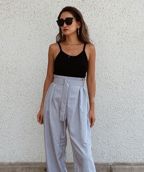 esutoreja(エストレジャ)の「シンプルリブキャミソール(キャミソール・レディース・ホワイト/ブラック/ベージュ・FREE)」の8枚目の写真