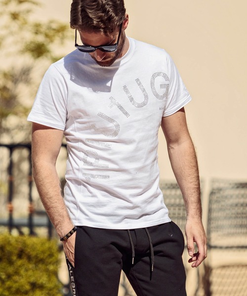 1PIU1UGUALE3  RELAX （ウノピゥウノウグァーレトレ リラックス）の「1PIU1UGUALE3 RELAX(ウノピゥウノウグァーレトレ)ラインストーンロゴ半袖Tシャツ（Tシャツ/カットソー・メンズ・ホワイト/ブラック・S/M/L/XL/XXL）」の2枚目の写真