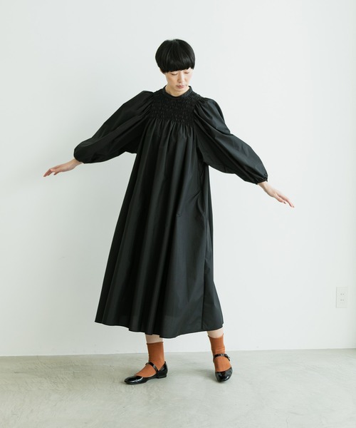 note et silence （ノートエシロンス）の「◇【AMB100貨】オーガニックリサイクルブロード シャーリングワンピース（ワンピース・レディース・グレー/ベージュ/ブラック・FREE）」の7枚目の写真