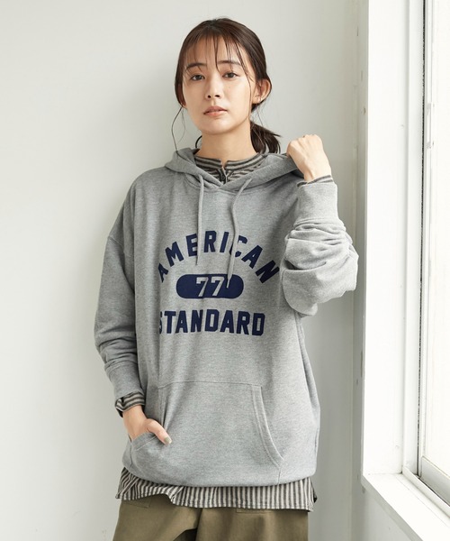 SEVENDAYS=SUNDAY（セブンデイズサンデイ）の「フロッキープリント裏毛パーカーA　＊（パーカー・レディース・アイボリー/ネイビー/杢グレー・L/M/S）」の3枚目の写真