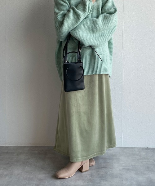 w closet（ダブルクローゼット）の「マットベロアマキシスカート（スカート・レディース・ブラック/ブラウン/グリーン系その他・FREE）」の20枚目の写真