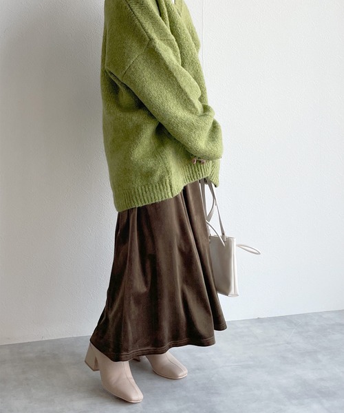 w closet（ダブルクローゼット）の「マットベロアマキシスカート（スカート・レディース・ブラック/ブラウン/グリーン系その他・FREE）」の13枚目の写真