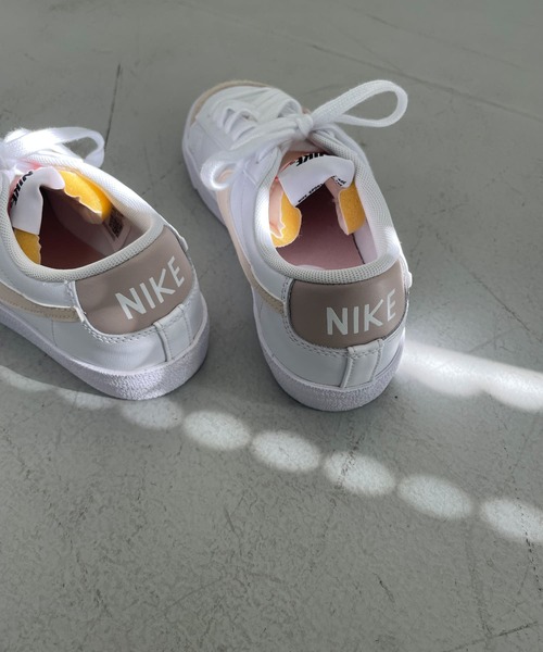 NIKE（ナイキ）の「NIKE　ナイキ ブレーザー LOW 77（スニーカー・レディース・ホワイト/ホワイト系その他・24/24.5/23.5）」の10枚目の写真