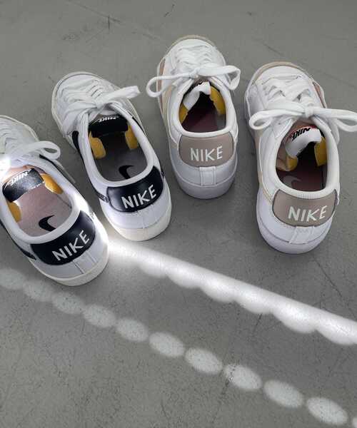 NIKE（ナイキ）の「NIKE　ナイキ ブレーザー LOW 77（スニーカー・レディース・ホワイト/ホワイト系その他・24/24.5/23.5）」の3枚目の写真